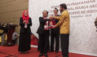 Peningkatan Pemahaman Hak Konstitusional Warga Negara bagi Pengurus dan Anggota Organisasi Profesi