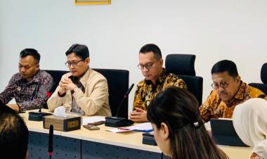 INI menghadiri untuk menyamakan persepsi mengenai penerapan Prinsip Mengenai Pengguna Jasa (PMPJ) oleh notaris dan pengisian formulir terkait pemenuhan PMPJ tersebut sebagaimana dimaksud oleh PP No. 43 Tahun 2015 dan Permenkumham No. 9 Tahun 2017 bersama Ditjen AHU dan PPATK